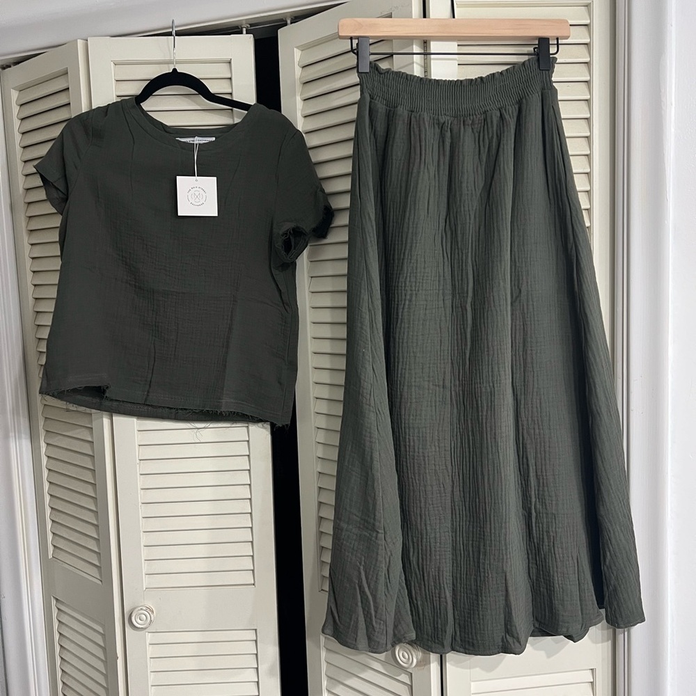 NWT Main Street Exchange Matching Set